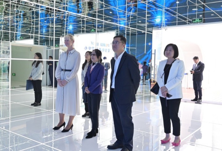 New winds of change are blowing from the East - News & Views