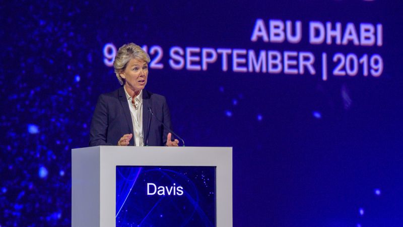 LISA DAVIS, CEO GAS & POWER FOR SIEMENS GIVING HER KEYNOTE ADDRESS